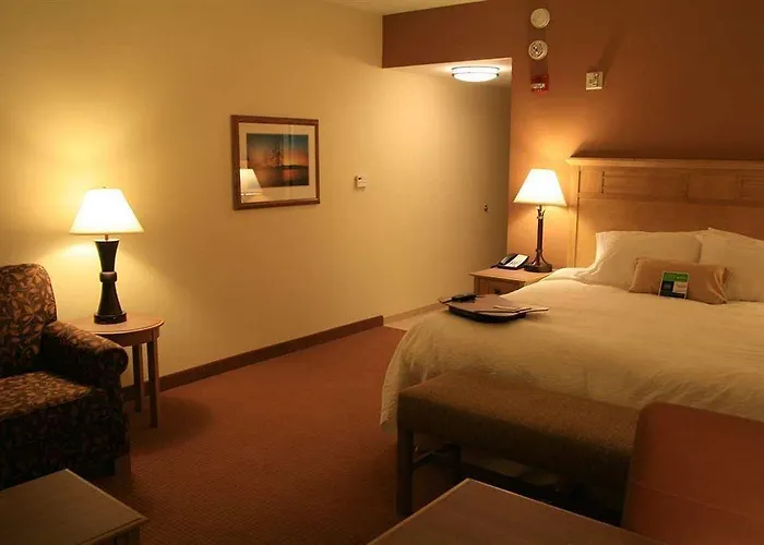 Hotel Hampton & Riverton