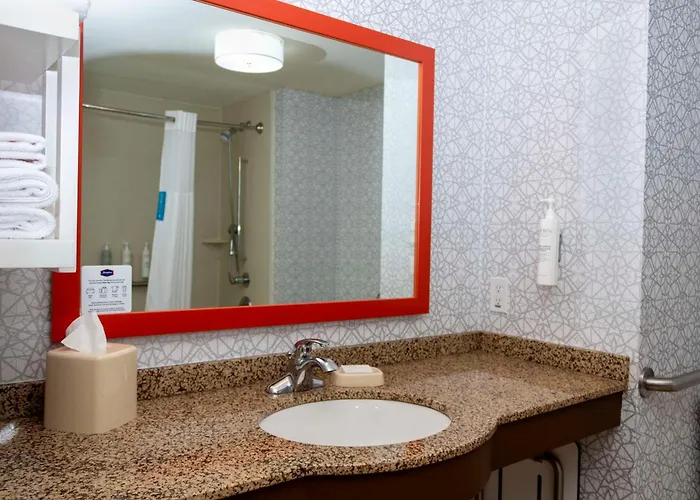 Hotel Hampton &