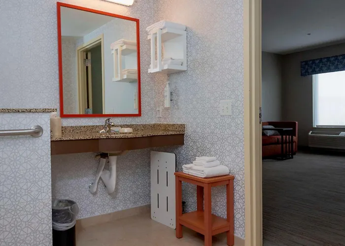 Hotel Hampton &