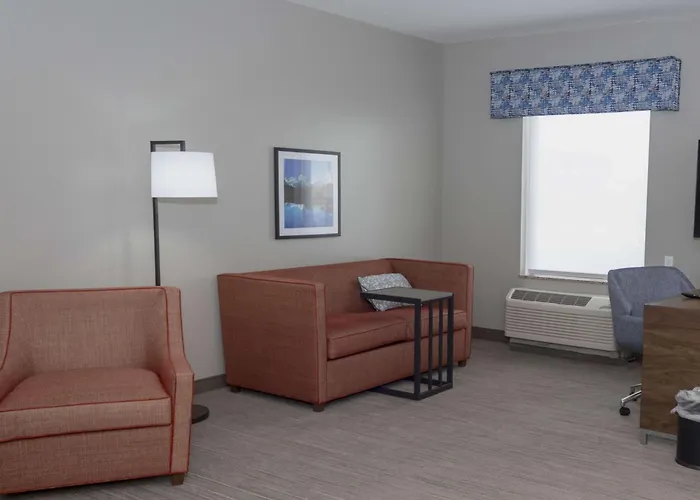 Hotel Hampton & 3*